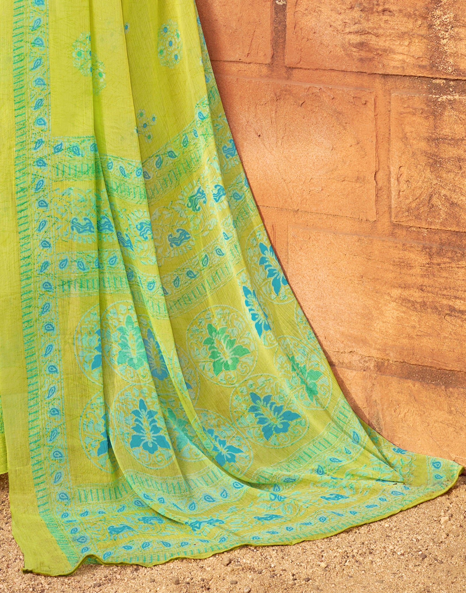 Floral Print Daily Wear Chiffon Saree (Neon Green)