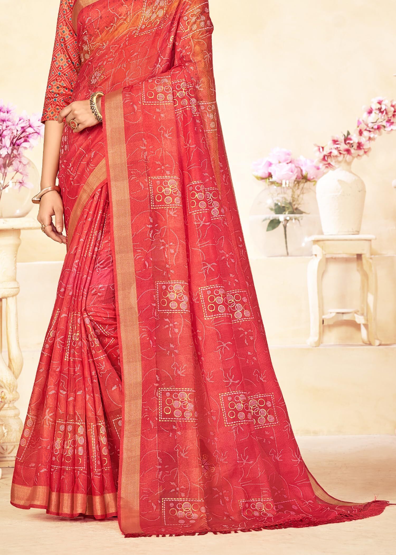 Shaded Saree with Zari Border and Soft Cotton (Scarlet Red)