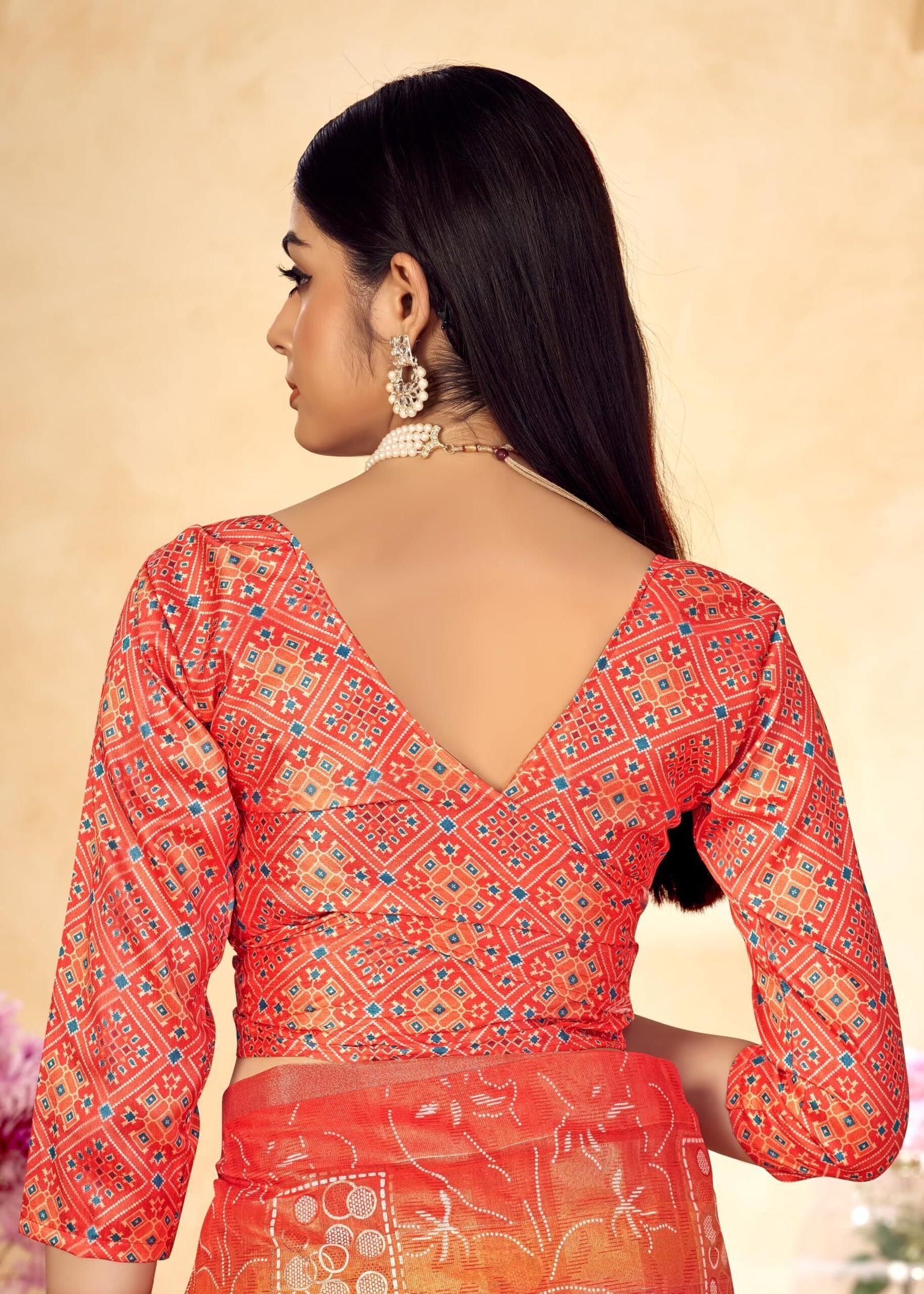 Shaded Saree with Zari Border and Soft Cotton (Scarlet Red)