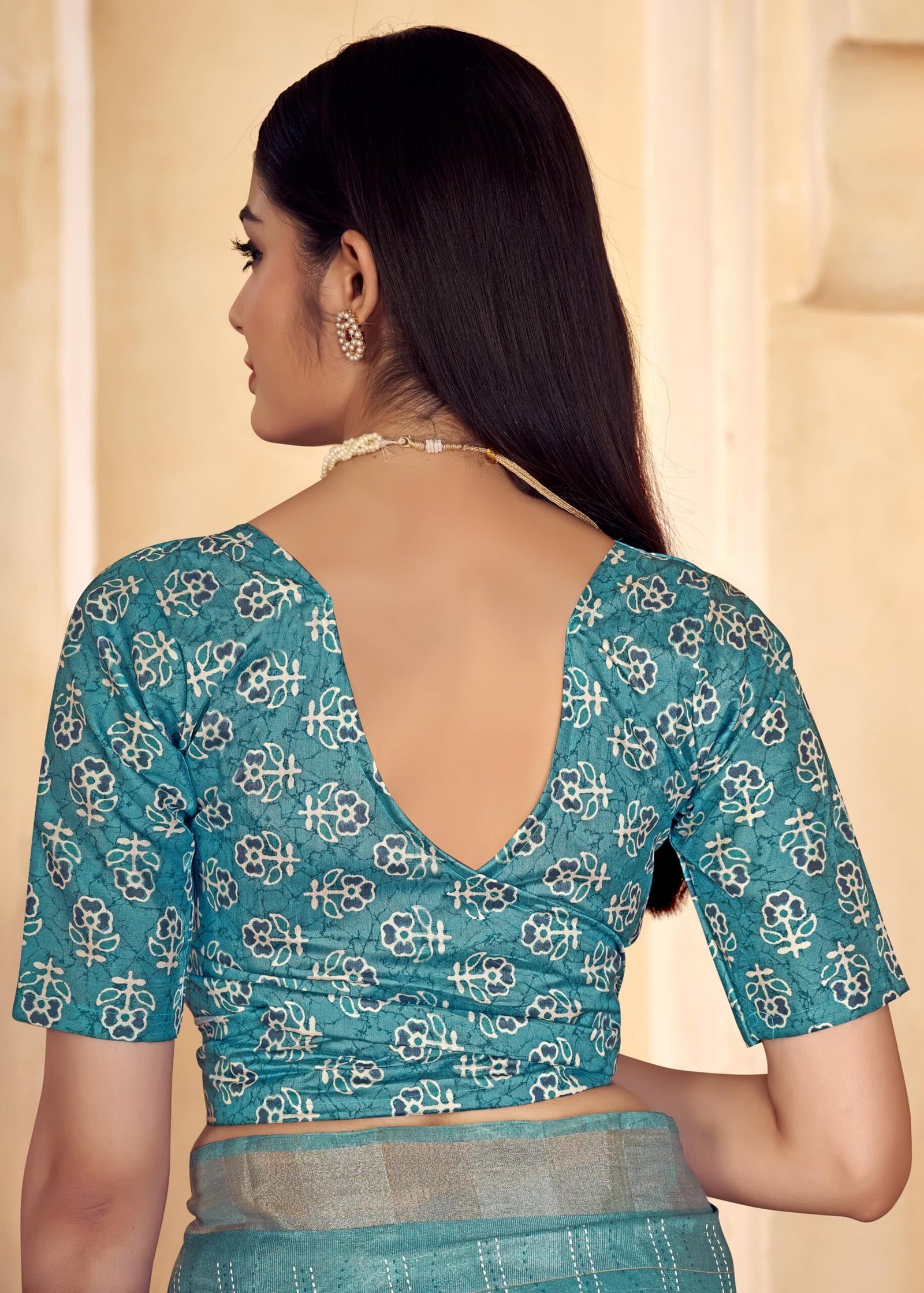 Checkered Shaded Saree with Zari Border and Soft Cotton (Blue)