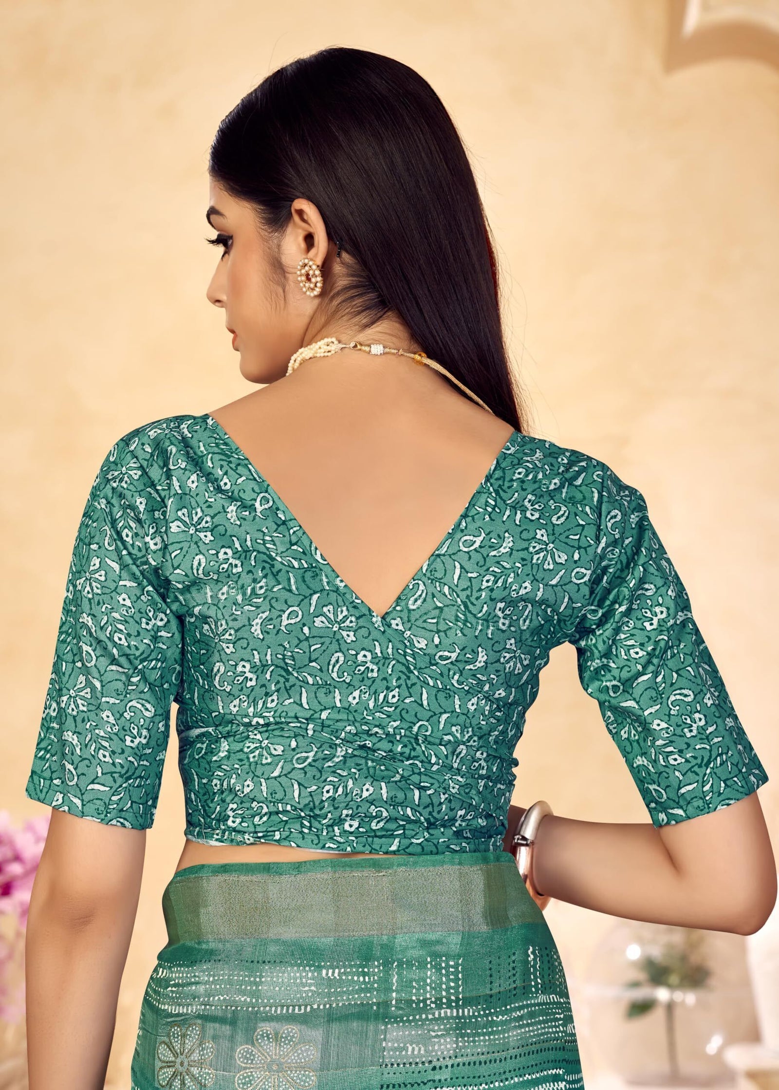 Shaded Saree with Zari Border and Soft Cotton (Green)