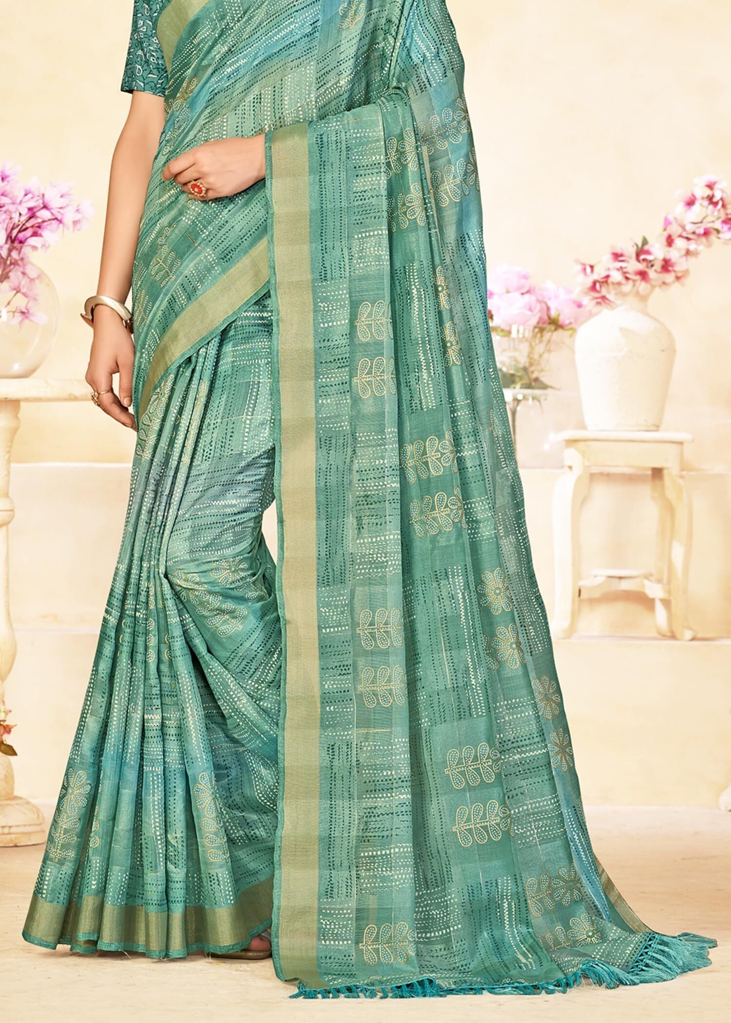 Shaded Saree with Zari Border and Soft Cotton (Green)