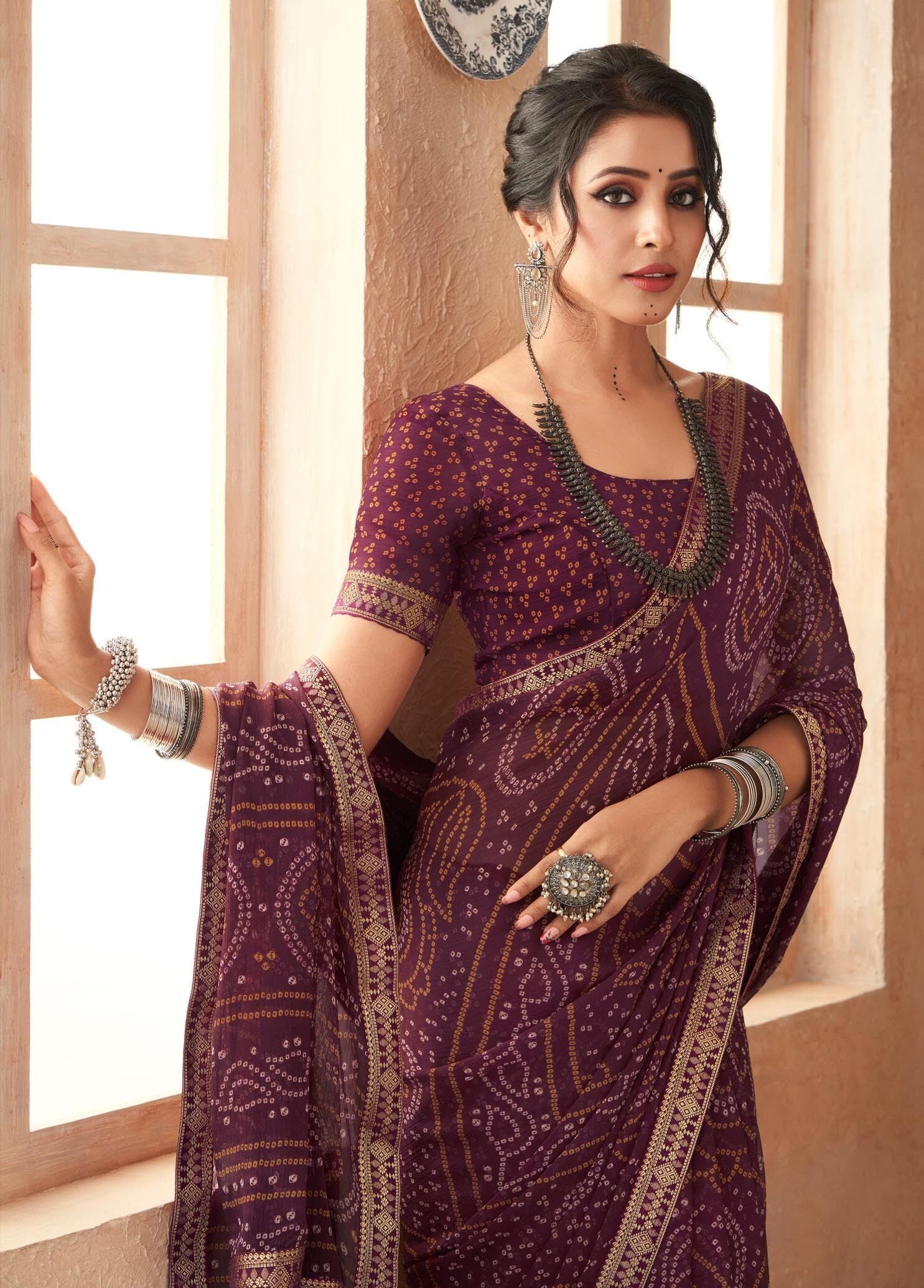 Bandhani Print Chiffon Georgette Saree with Attached Border (Wine)