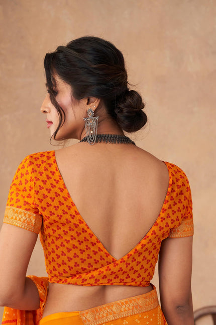 Graphic Print, Printed Bandhani Chiffon, Georgette Saree (Orange)