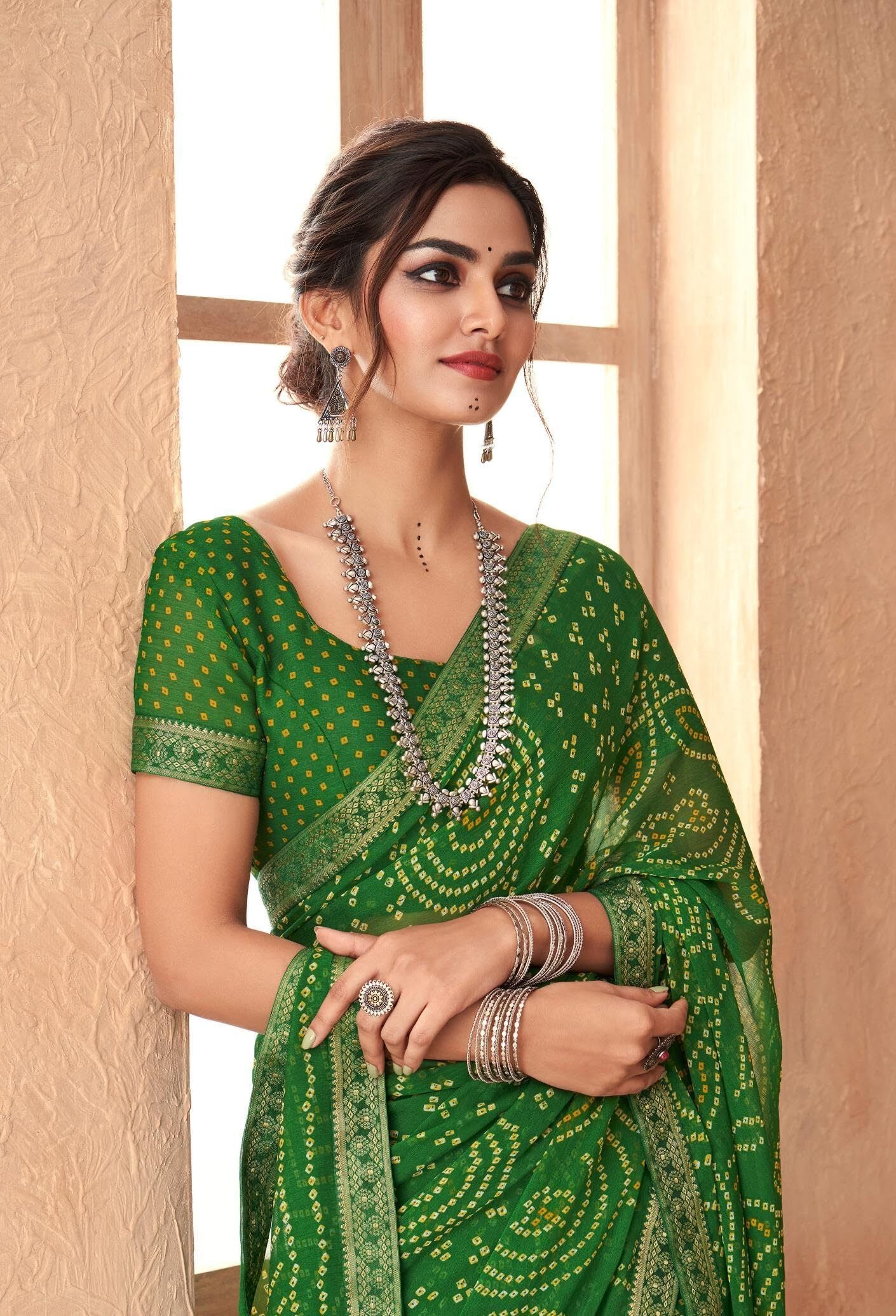 Bandhani Print Chiffon Georgette Saree with Attached Border (Green)