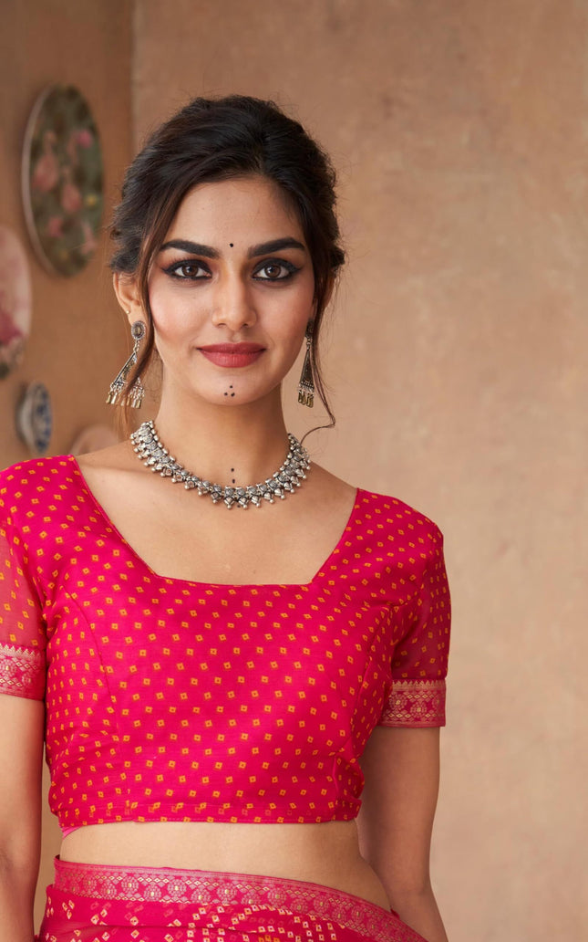 Graphic Print, Printed Bandhani Chiffon, Georgette Saree (Pink)