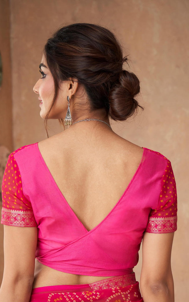 Graphic Print, Printed Bandhani Chiffon, Georgette Saree (Pink)