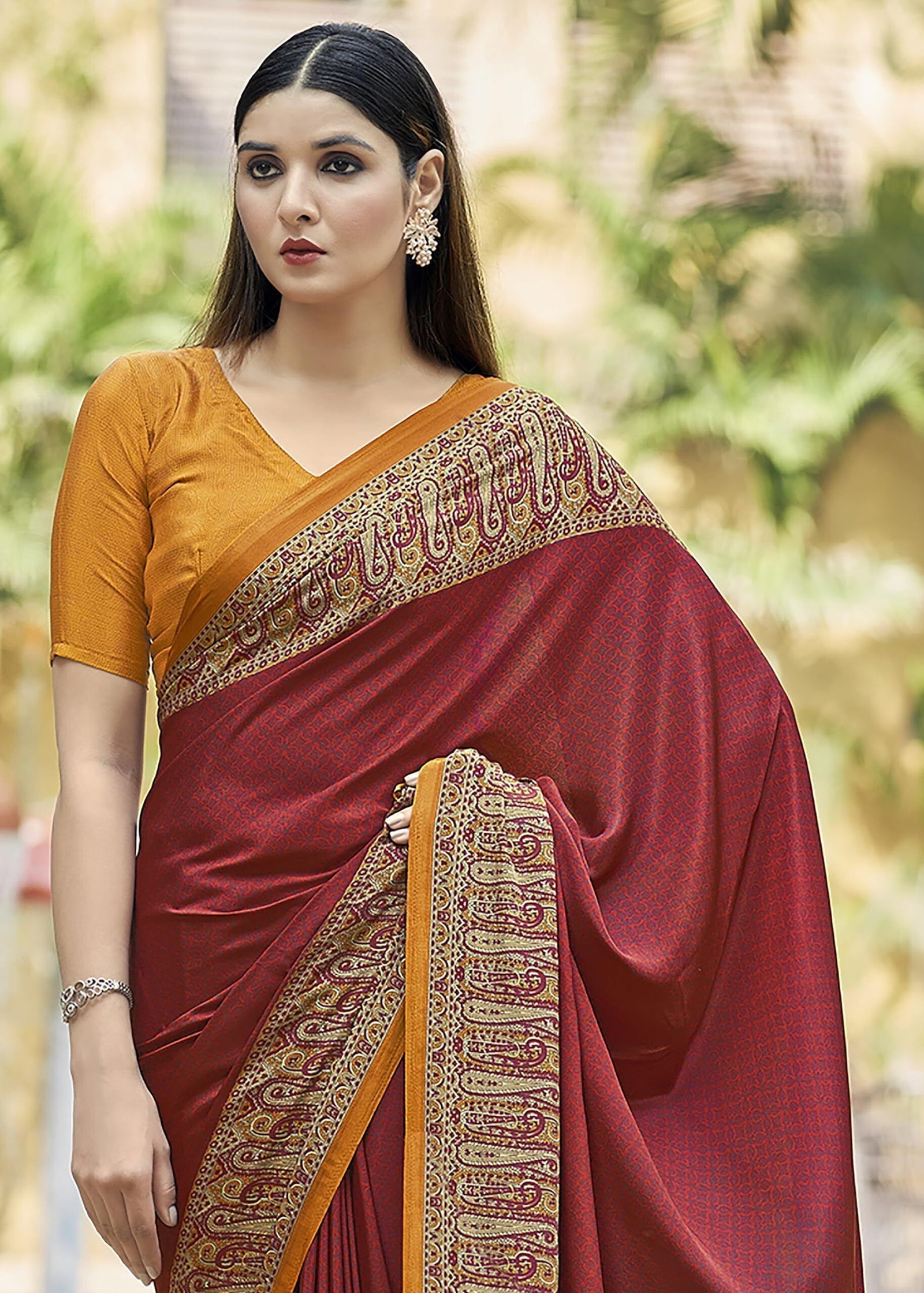 Plain Self Printed, Italian Silk Crape Saree With Contrast Pallu (Red)